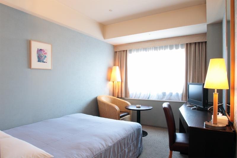 Yokohama Techno Tower Hotel Extérieur photo